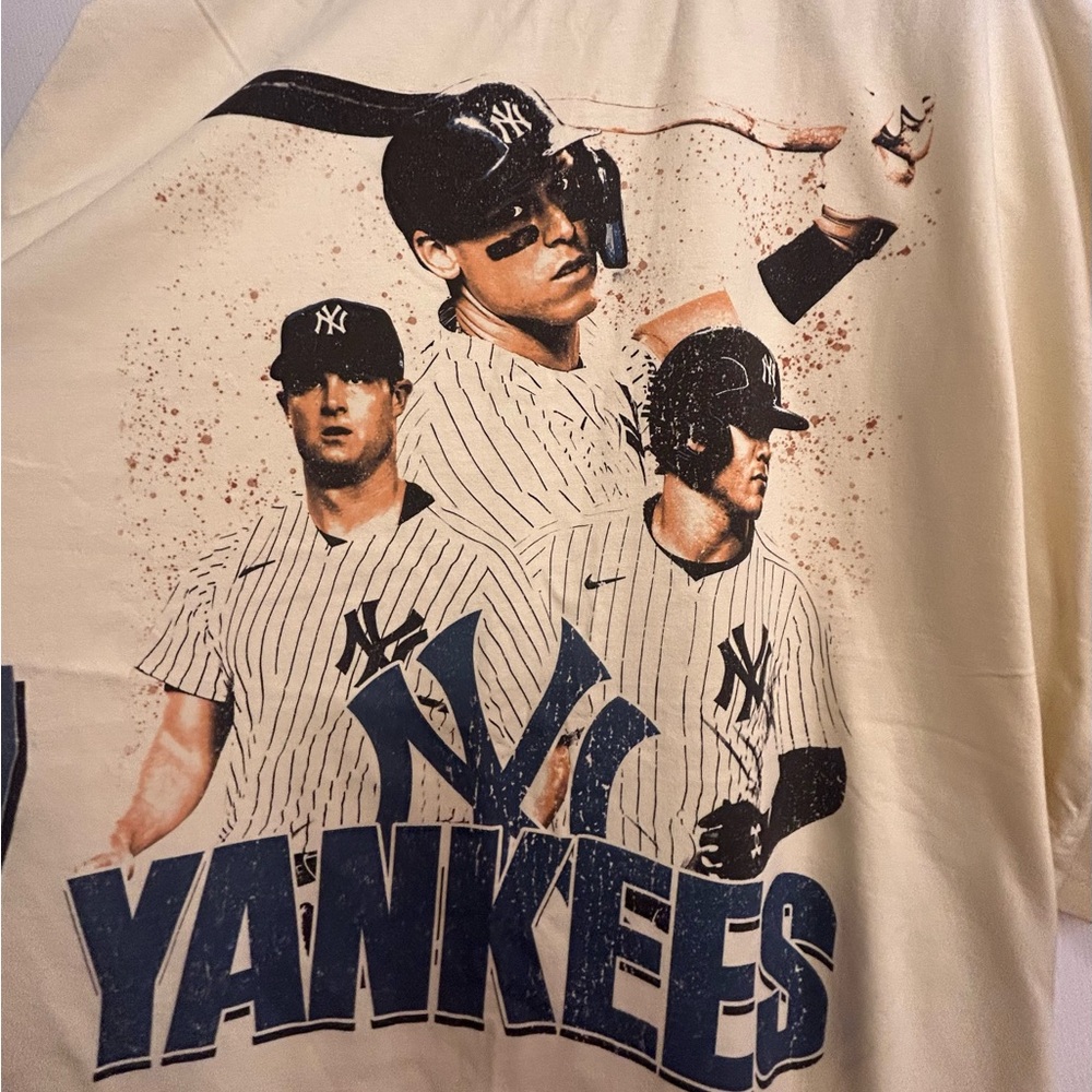 New York Yankees Cream Graphic Tee‎ 2XL
